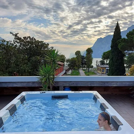 - Al Porto Apartment *
