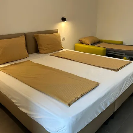 Apartment - Al Porto Torbole Sul Garda